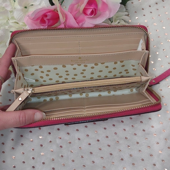 COPY - Kate Spade New York Wallet - Picture 7 of 8